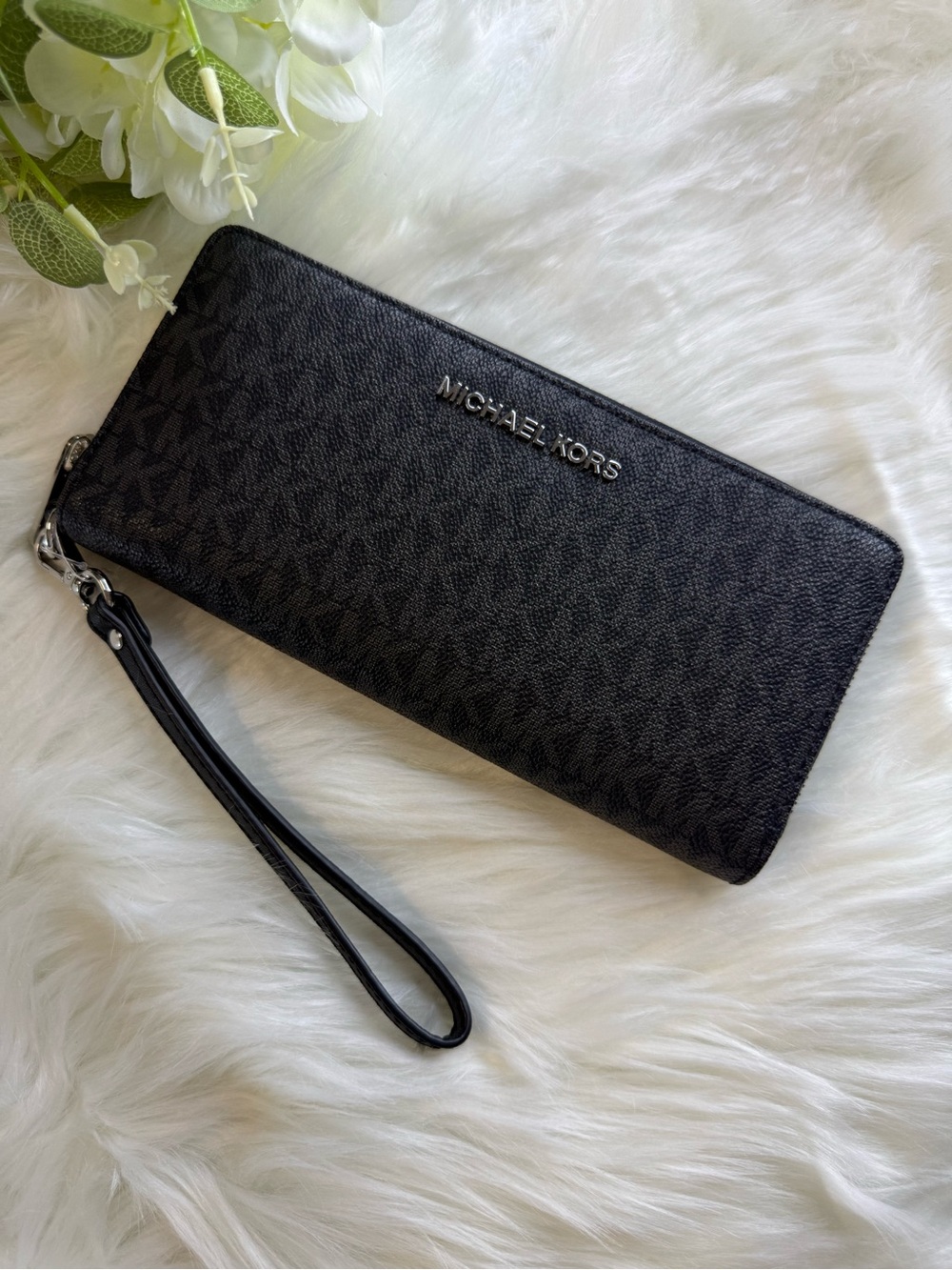 Women’s. Michael Kors Black Zip-Around Wristlet Wallet